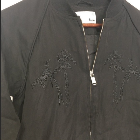 Aritzia Wilfred Bomber Jacket - Picture 2 of 10